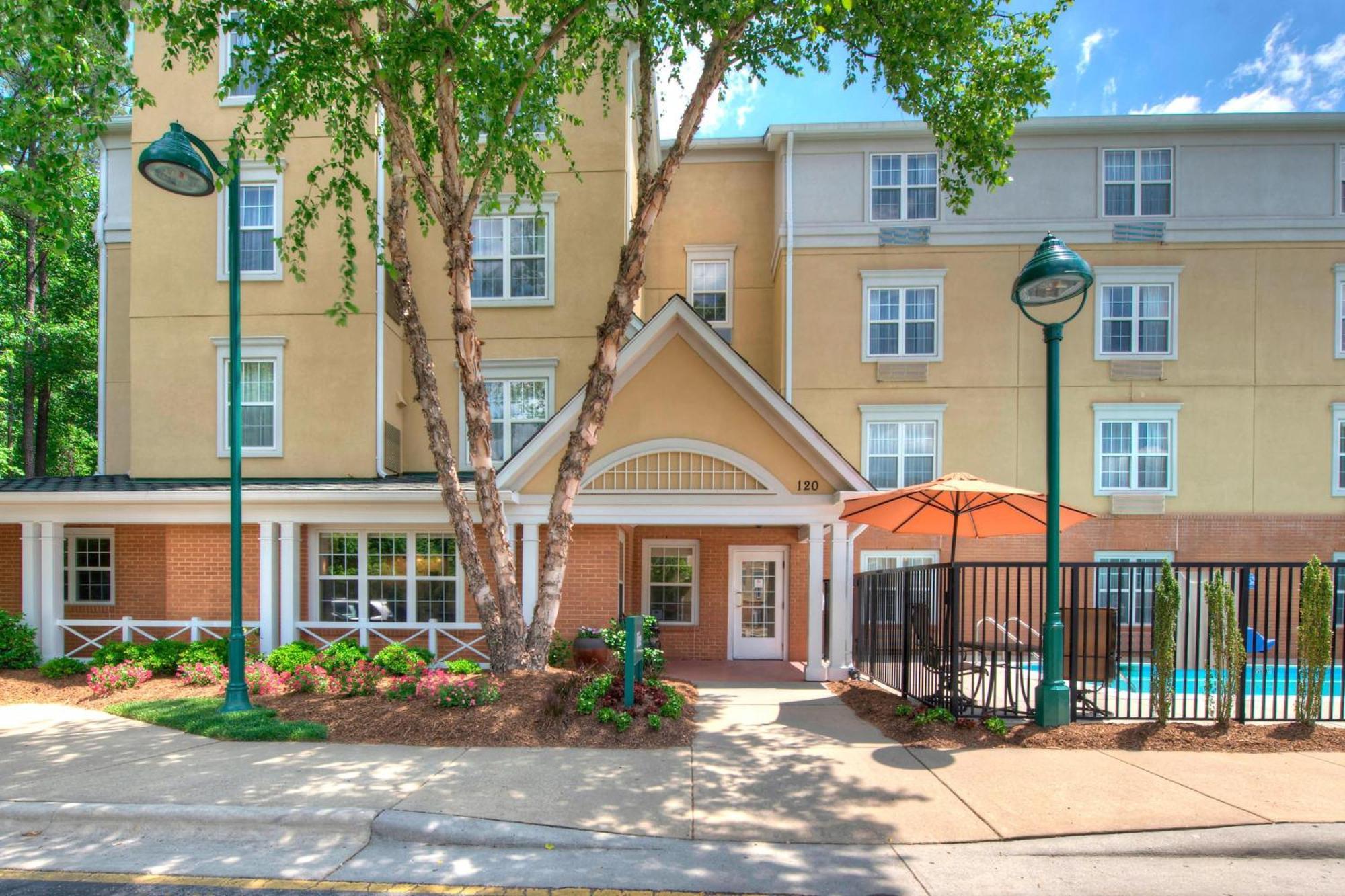 Towneplace Suites Raleigh Cary/Weston Parkway Exterior foto